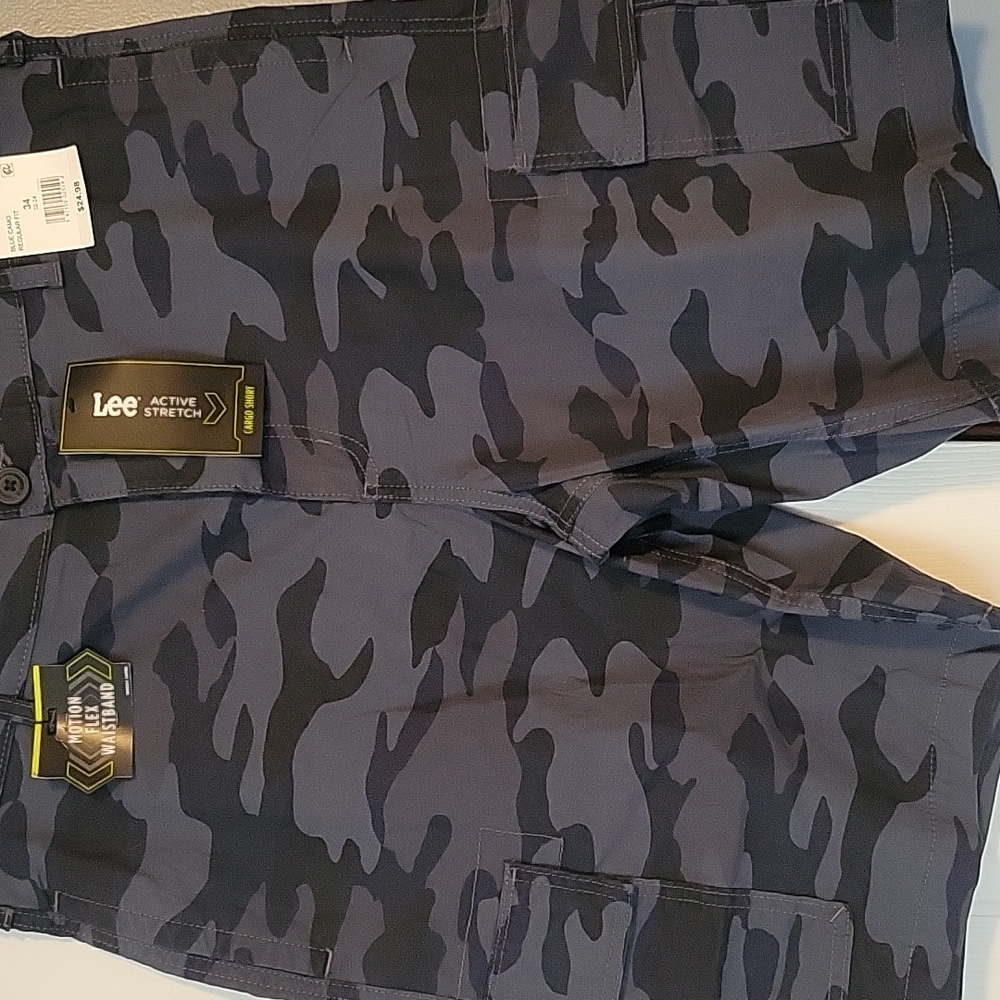 🆕️ Lee Men's Camo Cargo Shorts - Blue & Black Size 34 - Picture 2 of 7